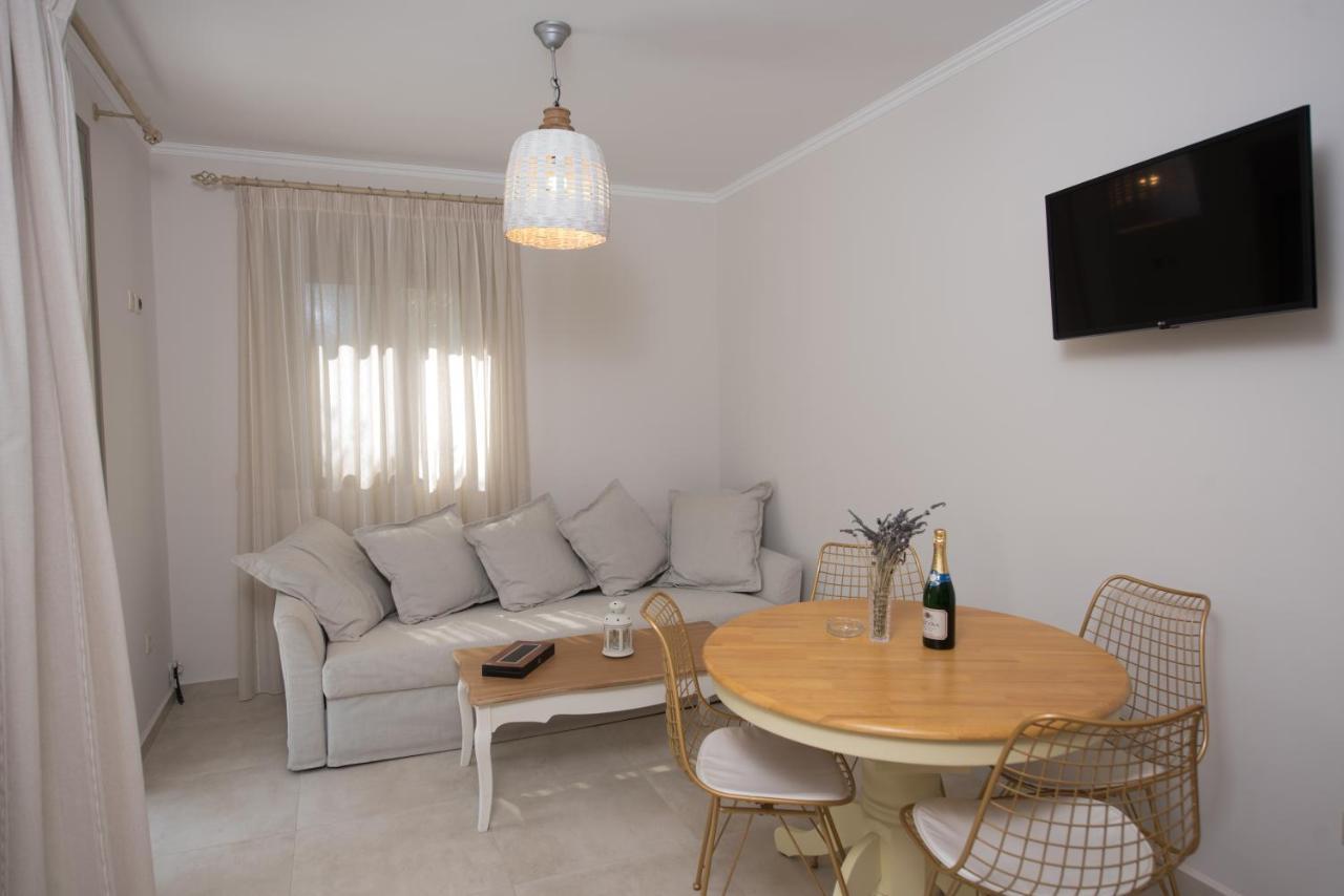 Kampos Apartment วาซีลีกี ภายนอก รูปภาพ
